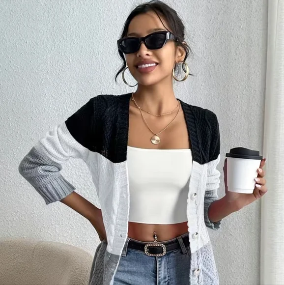 Cardigan Black/White/Gray Pokyester NIP - Picture 2 of 6